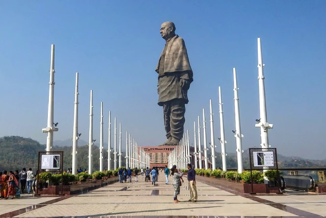 Statue of Unity Deluxe Package