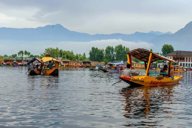 Paradise Kashmir Tour Package