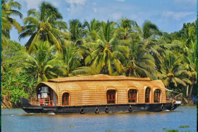 Kerala Houseboat & Jungle Safari Tour Package